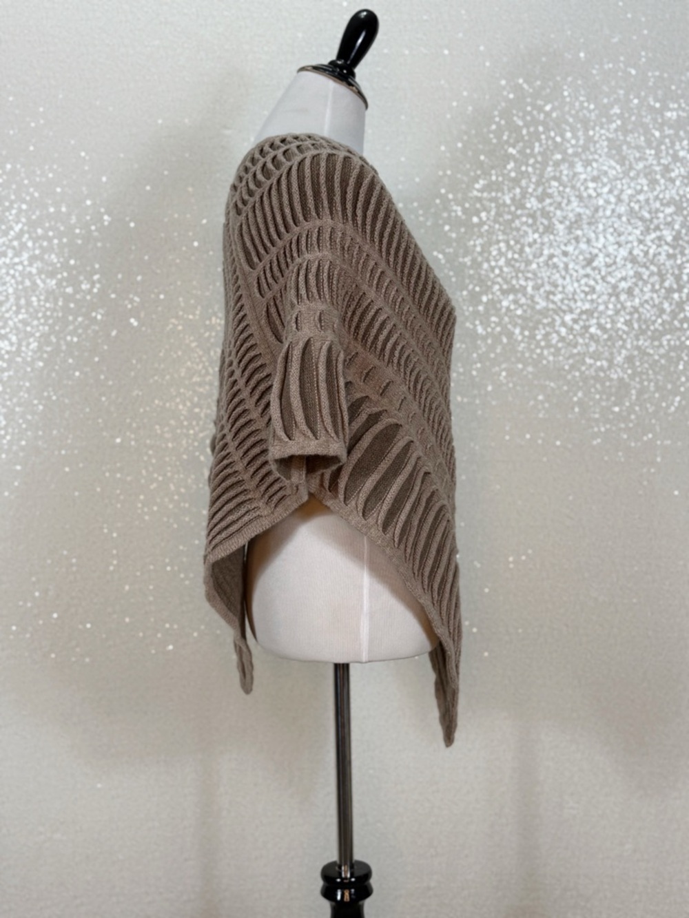 McConnell Merino Wool Poncho Cape Open Knit V Neck Irish Sweater Wrap Textured - Picture 7 of 16